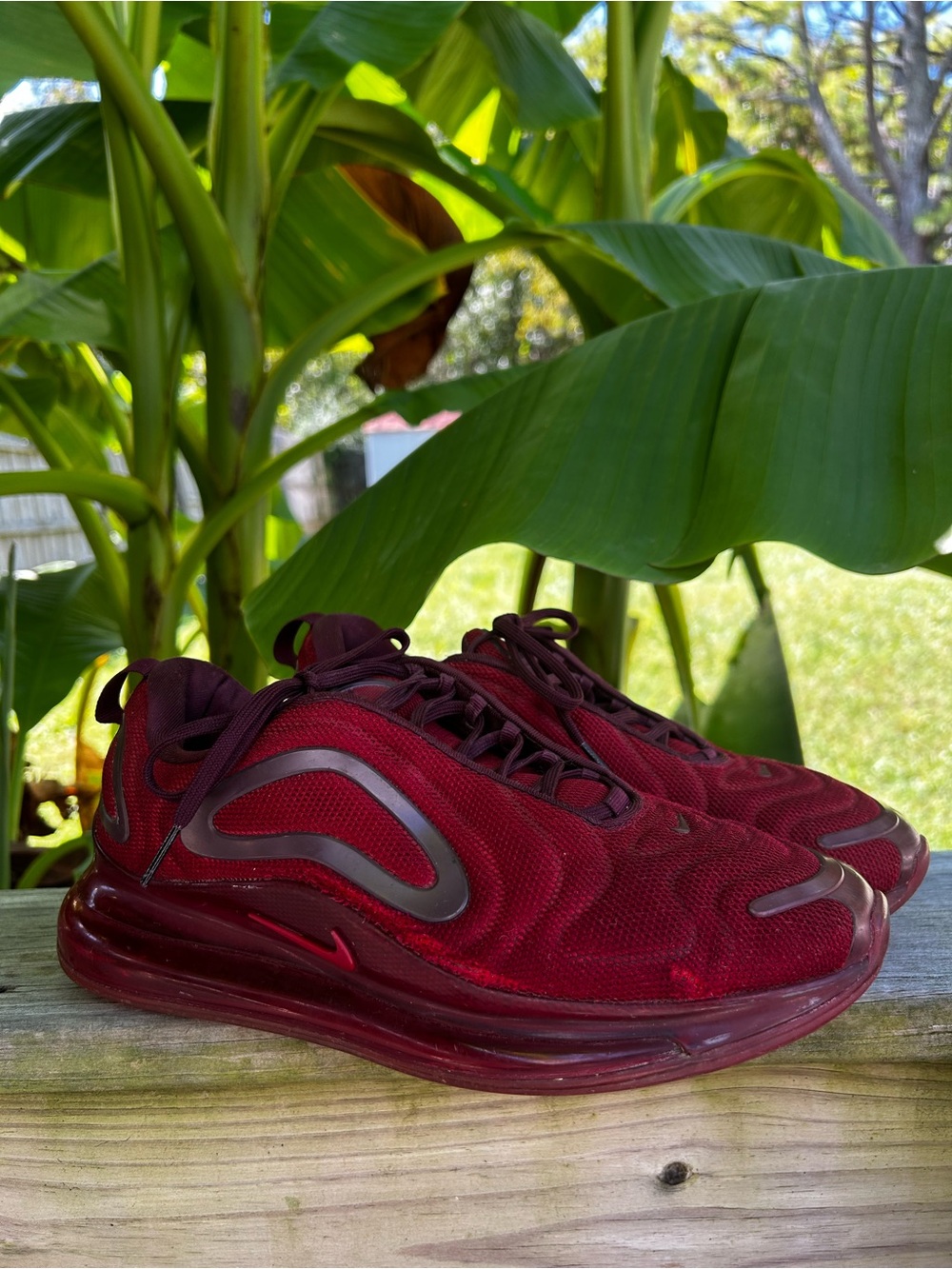Nike Air Max 720 Mens 9 Night Maroon AO2924-601 Athletic Shoes Sneakers